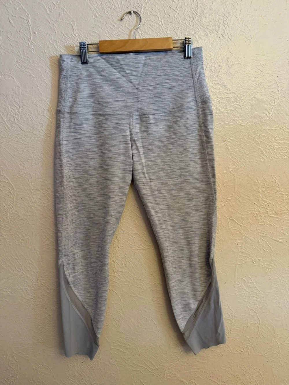 lululemon athletica Light Gray Space-Dye Capri Leggings with White Stripe